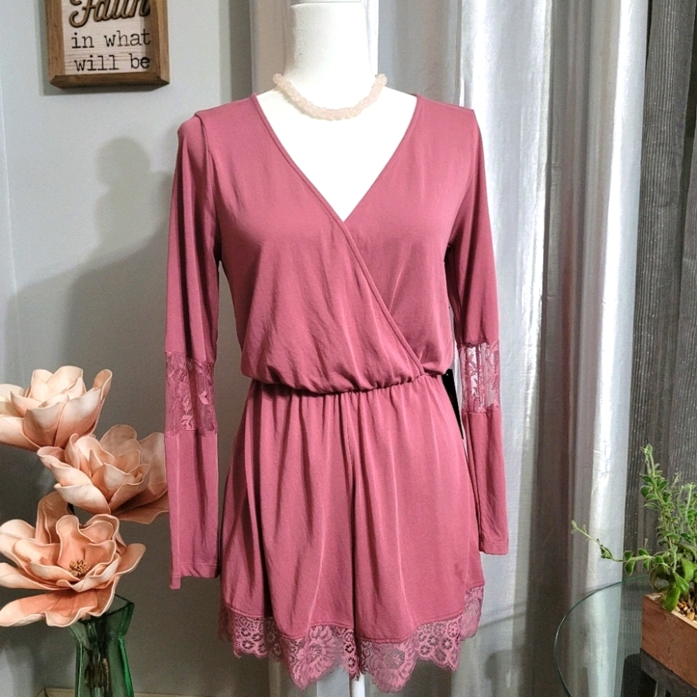 🆕️ Lace Midi Romper